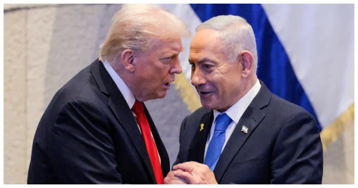 ইসরায়েলের প্রধানমন্ত্রী বেনজামিন নেতানিয়াহুর সঙ্গে প্রেসিডেন্ট ডনাল্ড ট্রাম্প। ছবি: আল জাজিরা